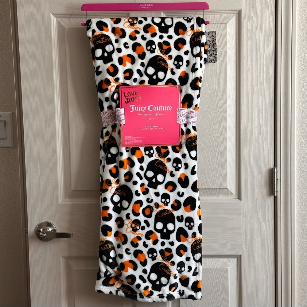 Juicy Couture Halloween Black and Orange Skull Plush 50 x 70 Inch Throw Blanket